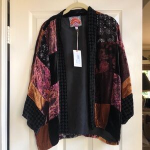 GORGEOUS!  Johnny Was Velvet Patchwork Cropped Kimona Retail XS $498